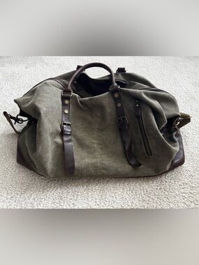 Canvas Weekender Duffel Bag - Olive Green